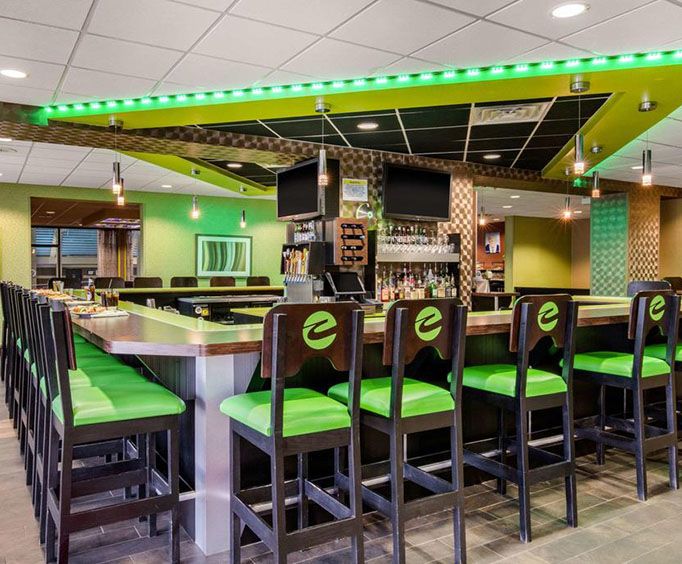 Clarion Hotel Downtown Nashville - Stadium Bar Lounge