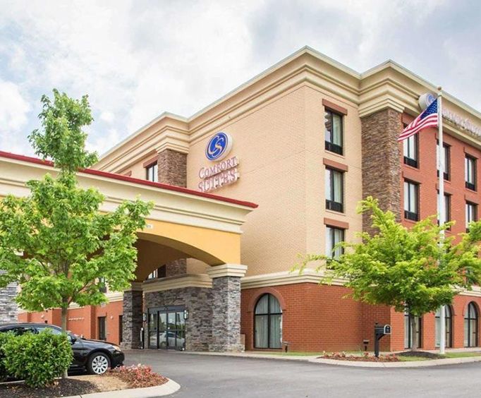 Exterior of Comfort Suites Mt Juliet