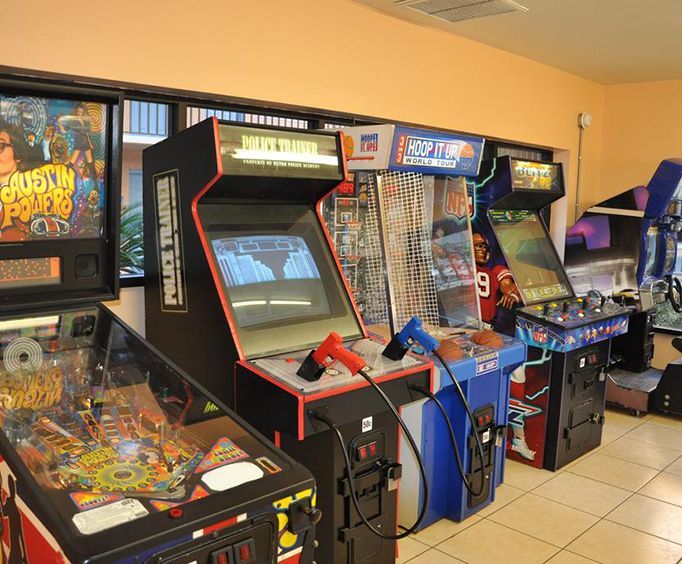 Travelodge Suites East Gate Game Room