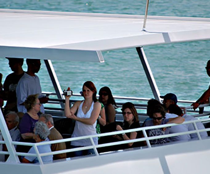 Island Queen's Millionaire's Row Sightseeing Cruise