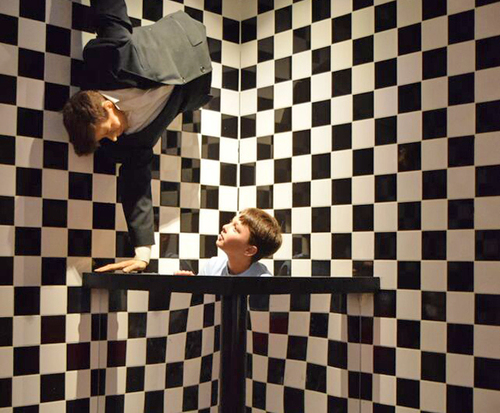 Headless illusion