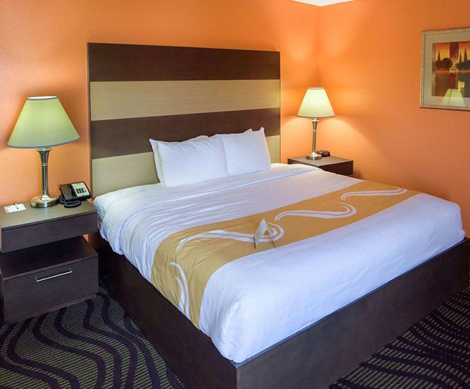 Photo of Quality Suites - Cordova TN Room