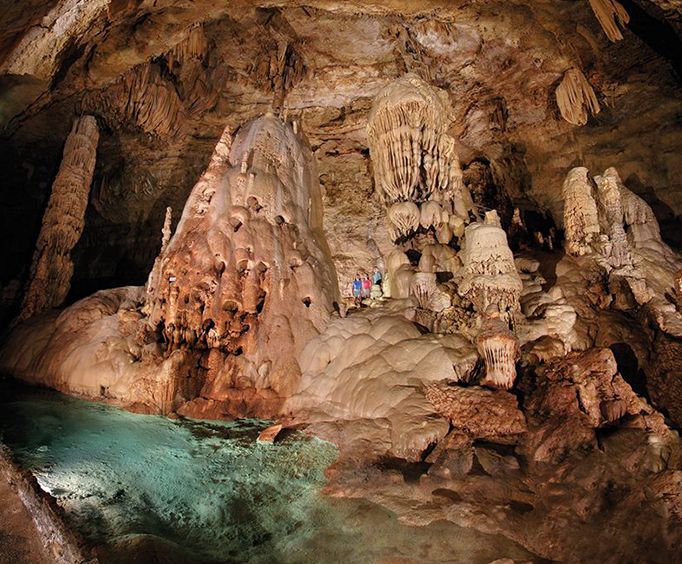 Natural Bridge Caverns - Discovery Tour