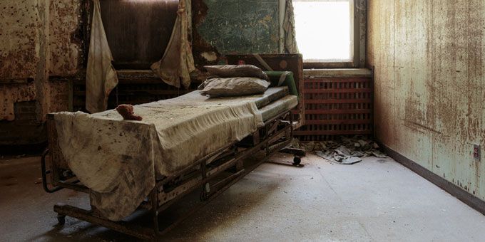 Image Result For Asylum Halloween Decorations Image Result For Asylum Halloween Decorations