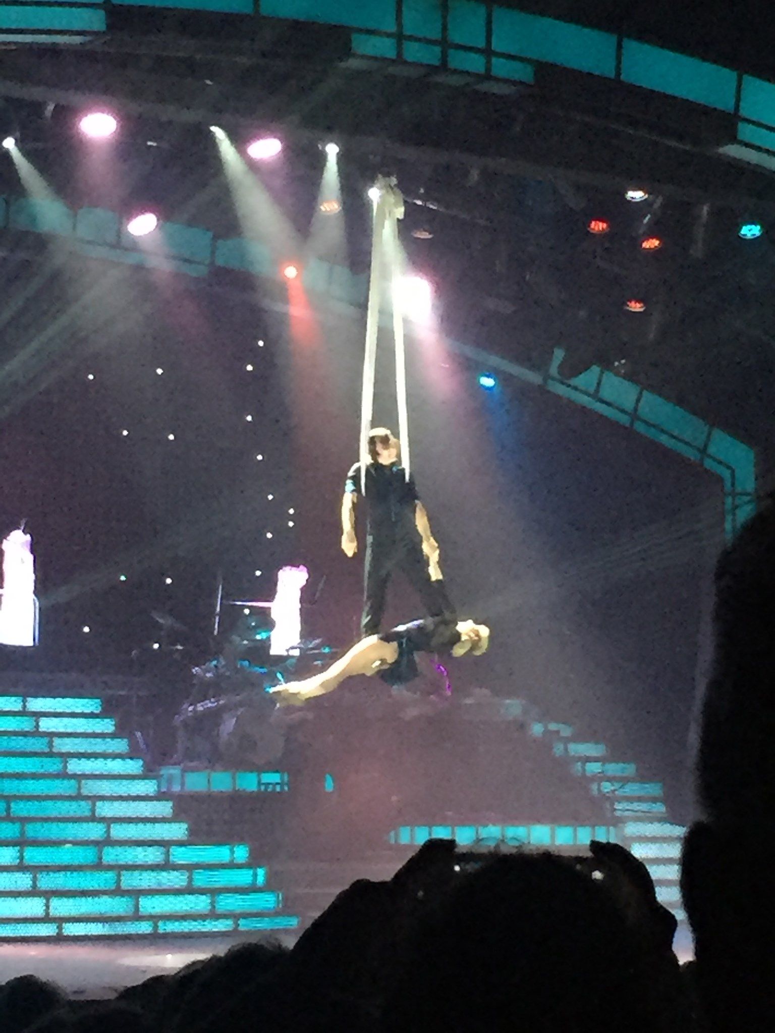 Smoky mountain opry christmas show schedule