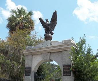 Colonial Park Cemetery in Savannah, GA