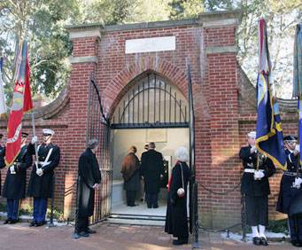 Washington's Tomb at Mount Vernon near Alexandria, VA, memorial