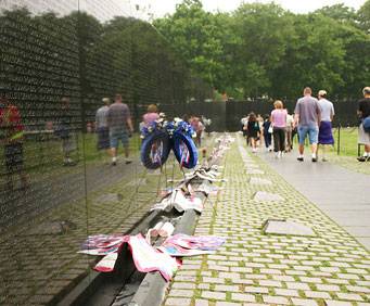 Vietnam Veterans Memorial in Washington, DC, war memorial