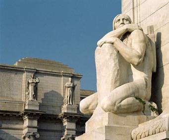 Statue at Union Station