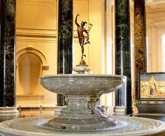 Bronze Mercury fountain in rotunda