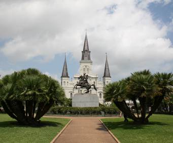 Front of the sculpture
