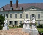 Commemorative statues Commemorative statues