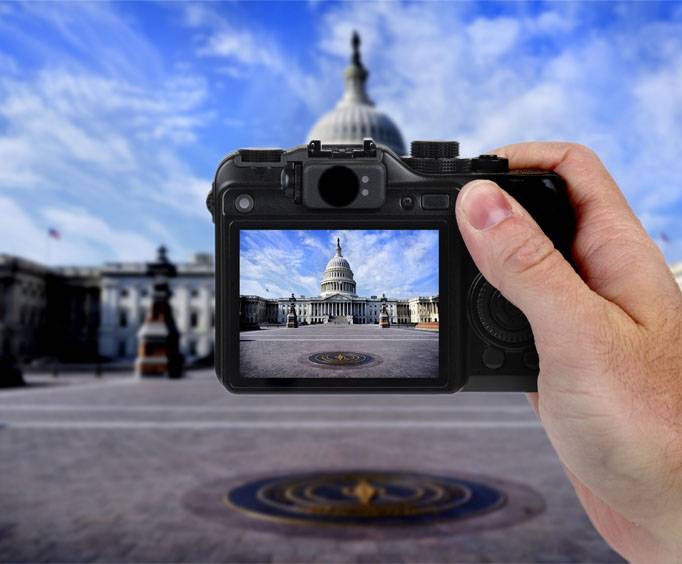 photographing memorials