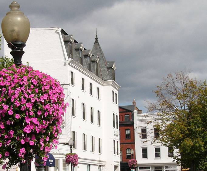 Land and River Monuments Tour