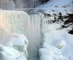 American Falls in Niagara Falls, NY, natural beauty American Falls in Niagara Falls, NY, natural beauty