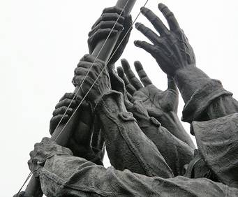 U.S. Marine Corps War Memorial - Iwo Jima Statue in Washington, DC