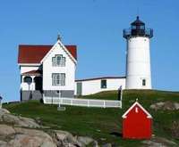 New England Sea Coast Guided Tour with Commentary - Hampton Beach, New Hampshire, & Nubble Lighthouse, tour bus