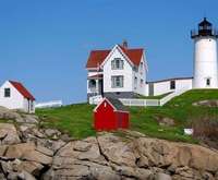 New England Lobsterbake, Nubble Lighthouse, Stonewall Kitchen & Kittery Outlets Tour, shuttle bus