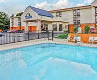 Photo of Days Inn Nashville At Opryland/Music Valley Drive Room