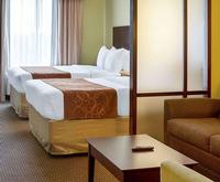 Photo of Comfort Suites Harvey Room