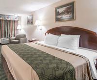 Photo of Econo Lodge Pooler, GA Room