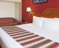 Room Photo for Travelodge Suites Savannah Pooler