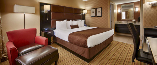 Best Western Plus Inn At The Peachtrees