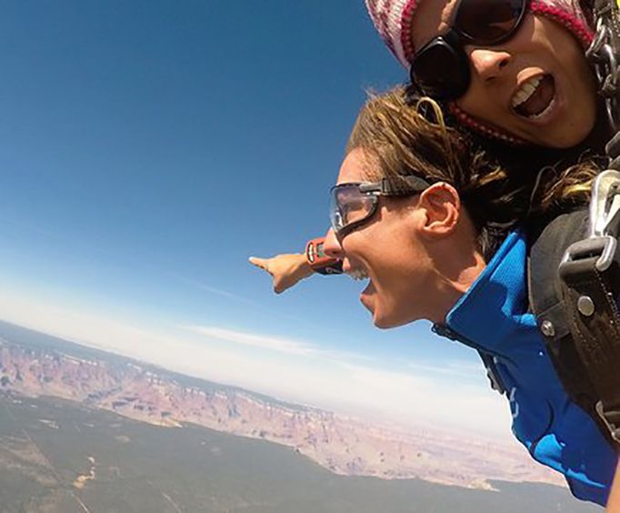 Thrill on the Self Drive Grand Canyon Skydiving Experience