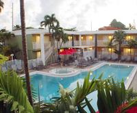 Outdoor Swimming Pool of Best Western Hibiscus Motel