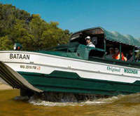 Wisconsin Ducks Sightseeing Cruise, amphibious vehicle