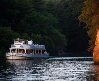 Wisconsin Dells Sunset Dinner Cruise