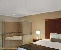 Syracuse Hotels With Jacuzzi Rooms Best Western Liverpool Grace Inn Suites Indoor Swimming Pool
