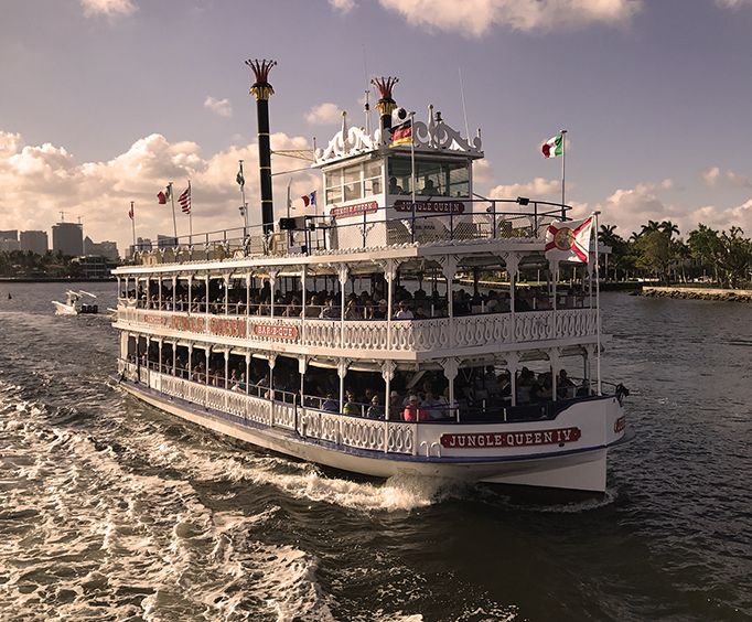 riverboat cruise and dinner