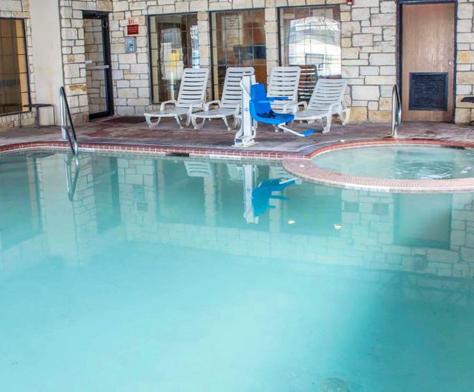 Comfort Suites Near Seaworld San Antonio Tx