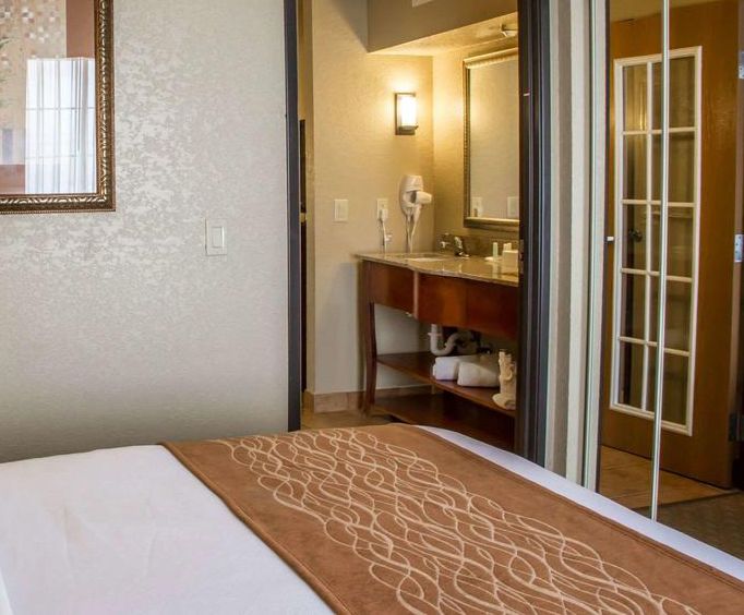 Comfort Suites Near Seaworld San Antonio Tx