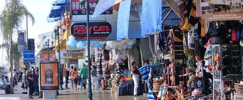 Tijuana Shopping Adventure, boulevard