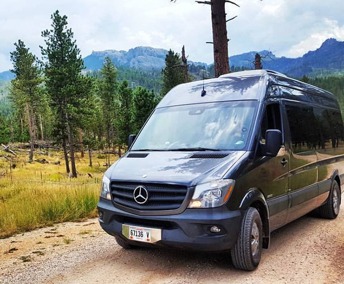 Southern Black Hills Parks and Monuments Tour Mt Rushmore and More