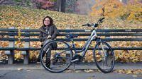 Experience the city life on a bike!