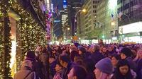 Fifth Ave storefronts