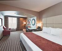 Room Photo for La Quinta Inn & Suites Harrisburg-Hershey