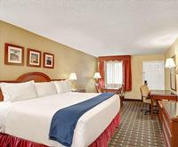 Days Inn Memphis at Graceland Room Photos