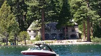 Mansion on the Lake Tahoe Sightseeing and Lunch Cruises Aboard the Bleu Wave