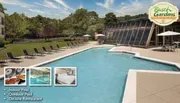 Outdoor Swimming Pool of DoubleTree by Hilton Williamsburg 