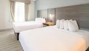 Hawthorn Suites By Wyndham Panama City Beach, Fl Room Photos