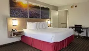 Days Inn San Antonio Interstate Hwy 35 North Room Photos