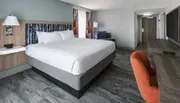 Hampton Inn and Suites Tampa - Ybor City Downtown Room Photos