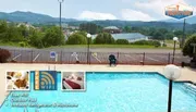 Outdoor Pool at Hotel Pigeon Forge
