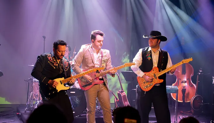 Country Forever   Photo