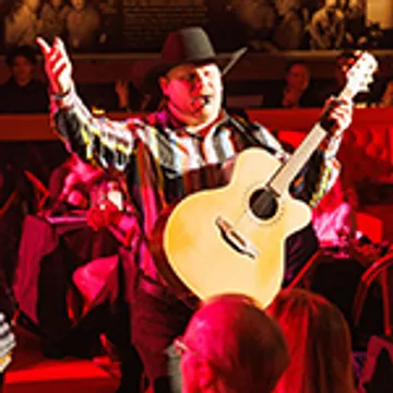 Country Roads USA Dinner Show Photo