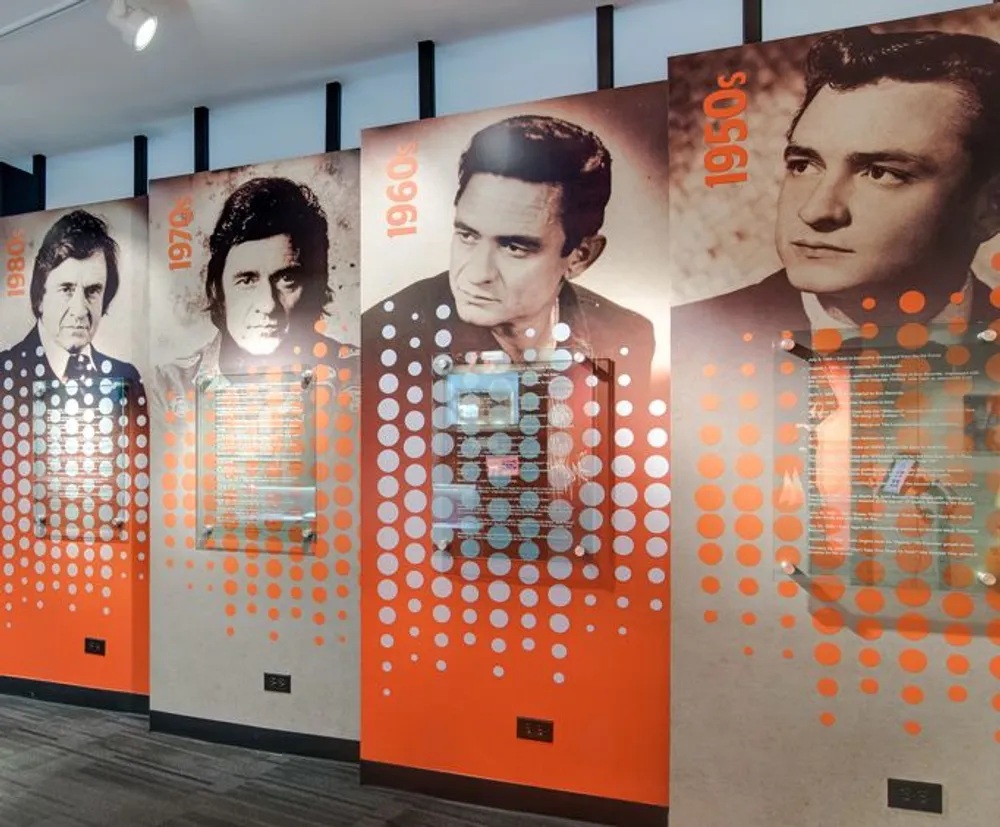 The image shows a series of large panels displaying monochromatic portraits of four different men with years from 1930 to 1960 accompanied by a pattern of white circles overlaying the right side of each image